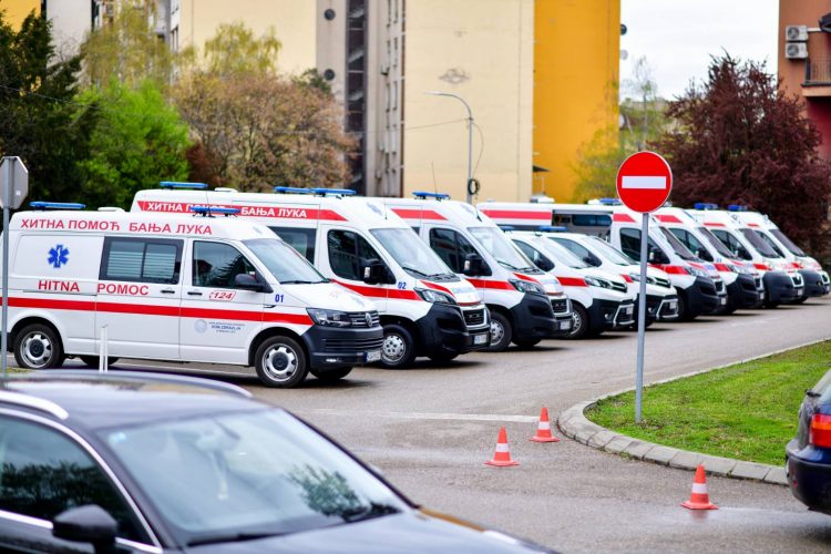 UČENICI OŠ “IVO ANDRIĆ“ POSJETILI SLUŽBU HITNE MEDICINSKE POMOĆI POVODOM OBILJEŽAVANJA SVJETSKOG DANA ZDRAVLJA