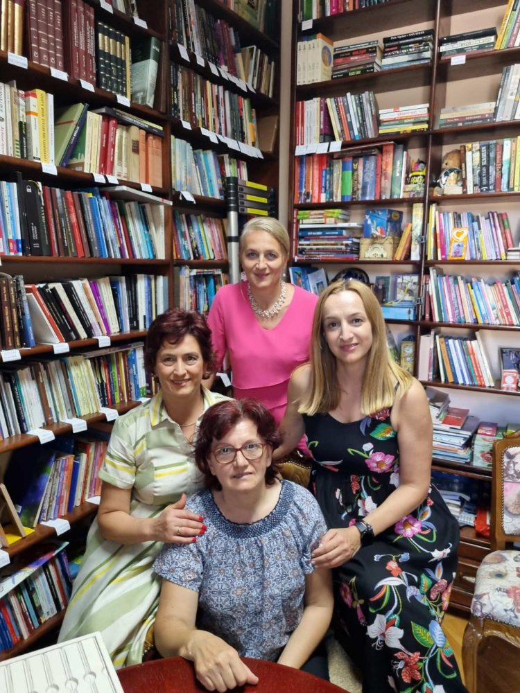 DIREKTORICA NAŠE USTANOVE POSJETILA BIBLIOTEKU “SESTRE GAJIĆ”