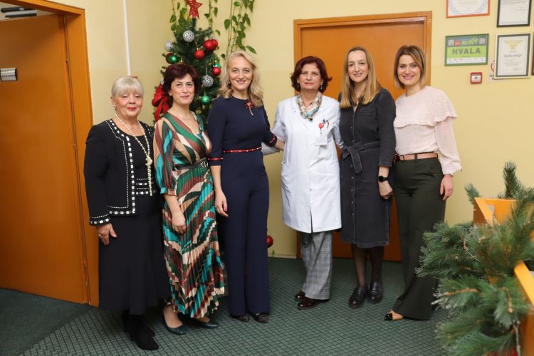 Svečanim prijemom u kabinetu direktora ispraćena još jedna poslovna godina