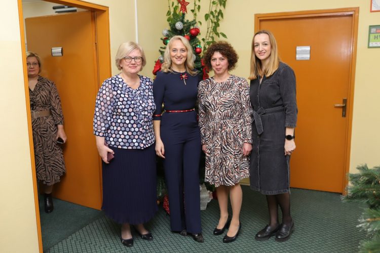 Svečanim prijemom u kabinetu direktora ispraćena još jedna poslovna godina