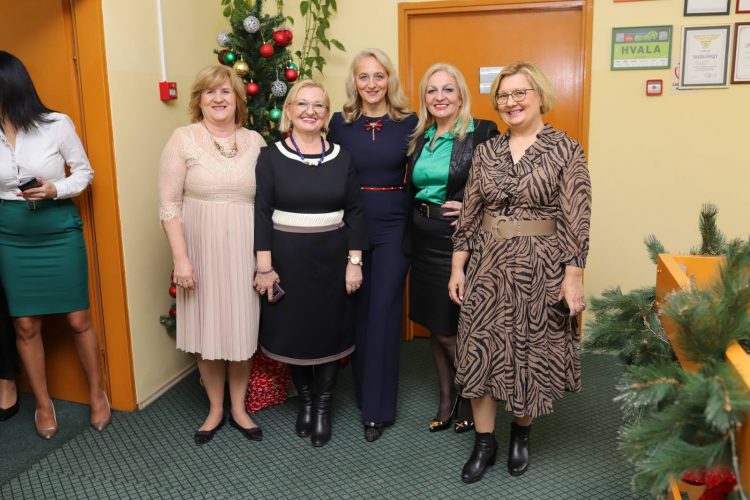 Svečanim prijemom u kabinetu direktora ispraćena još jedna poslovna godina