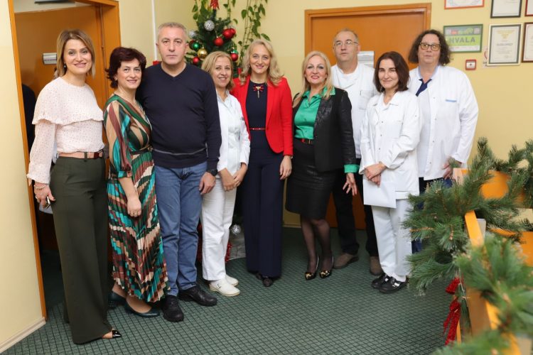 Svečanim prijemom u kabinetu direktora ispraćena još jedna poslovna godina