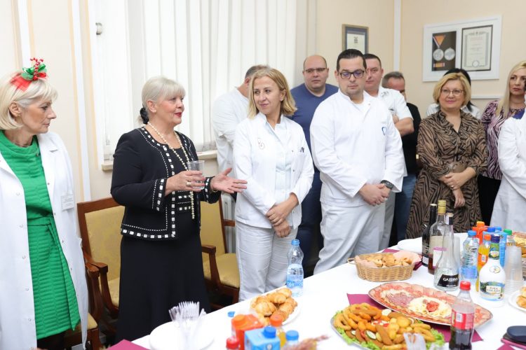 Svečanim prijemom u kabinetu direktora ispraćena još jedna poslovna godina