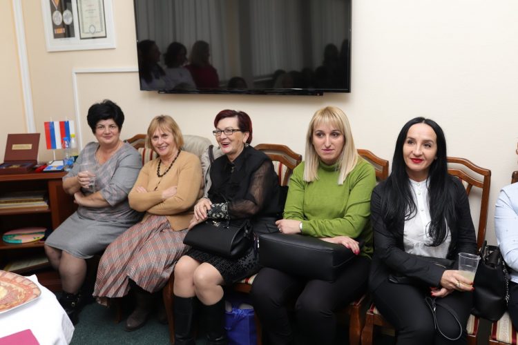 Svečanim prijemom u kabinetu direktora ispraćena još jedna poslovna godina