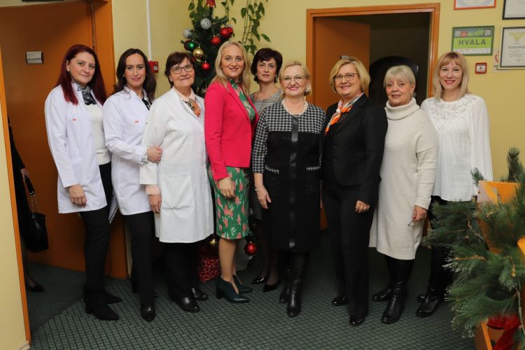 Svečanim prijemom u kabinetu direktora ispraćena još jedna poslovna godina