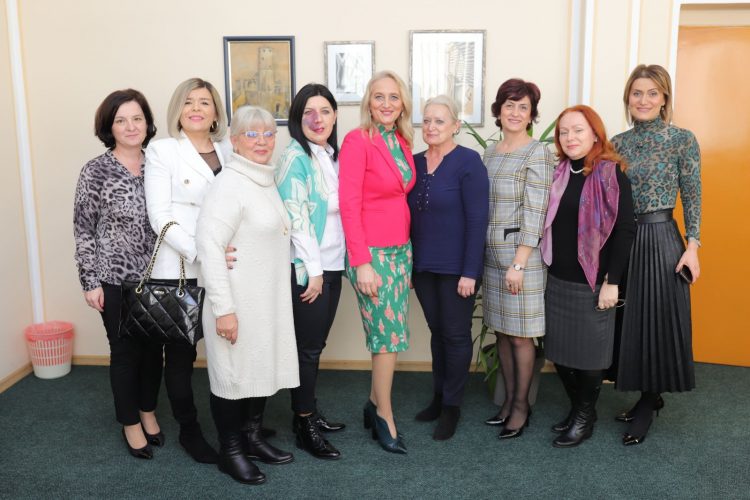 Svečanim prijemom u kabinetu direktora ispraćena još jedna poslovna godina