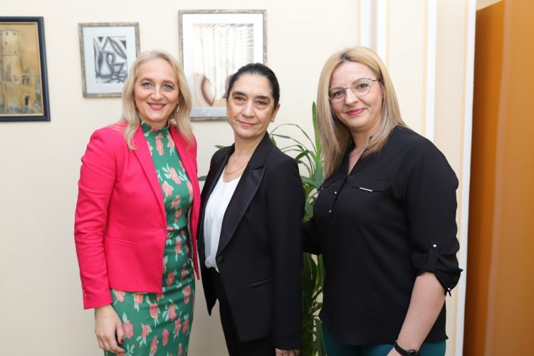 Svečanim prijemom u kabinetu direktora ispraćena još jedna poslovna godina