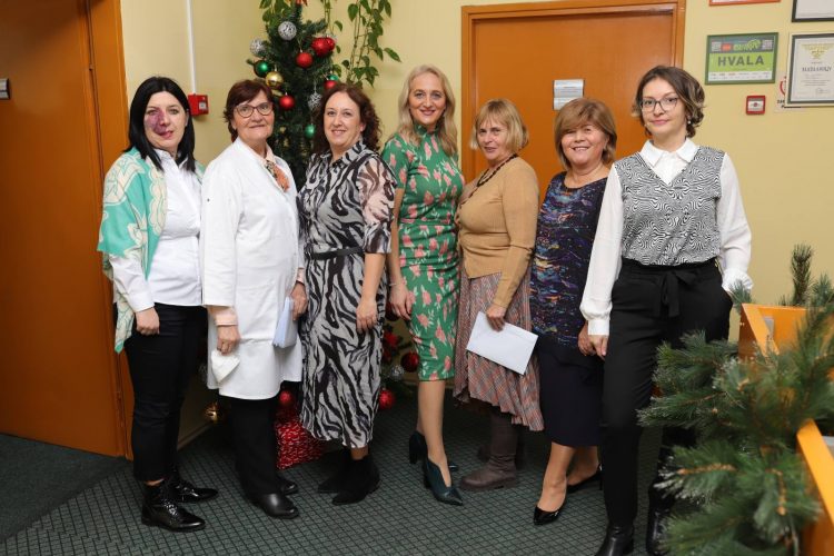 Svečanim prijemom u kabinetu direktora ispraćena još jedna poslovna godina