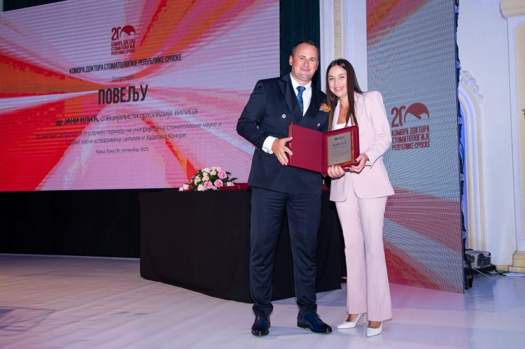 Snažan zdravstveni kolektiv čine stručni pojedinci – dr sci. med. Jana Ilić,  specijalista ortopedije vilica dodijeljeno vrijedno priznanje