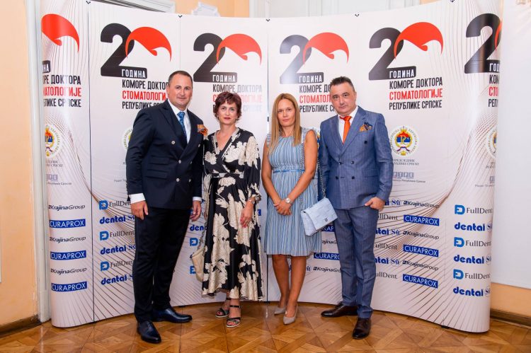 Snažan zdravstveni kolektiv čine stručni pojedinci – dr sci. med. Jana Ilić,  specijalista ortopedije vilica dodijeljeno vrijedno priznanje