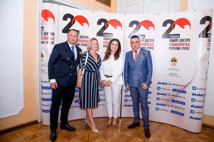 Snažan zdravstveni kolektiv čine stručni pojedinci – dr sci. med. Jana Ilić,  specijalista ortopedije vilica dodijeljeno vrijedno priznanje
