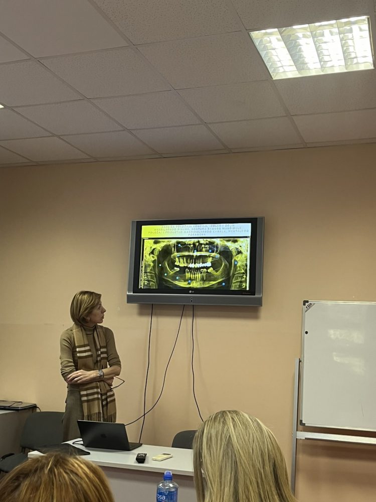 Dodatnim edukacijama do efikasnijih usluga našim pacijentima