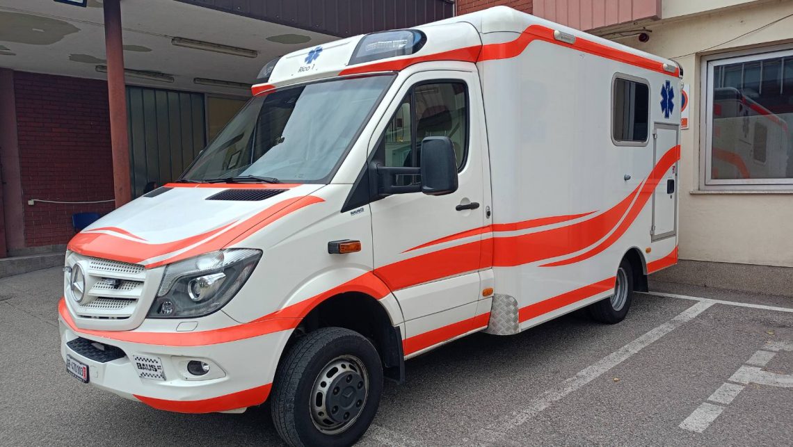 Dom zdravlja Banja Luka bogatiji za još jedno sanitetsko vozilo zahvaljujući donaciji Udruženja Banjalučana u Švajcarskoj