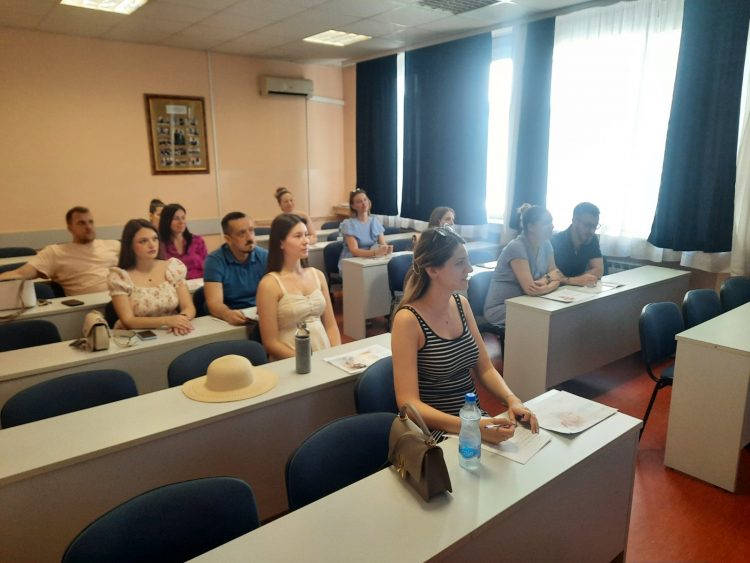 🌸 Zajedno koračamo ka sigurnom i srećnom roditeljstvu! – Počinje novi ciklus Škole za trudnice i roditeljstvo 🌸