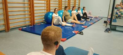 🌸 Zajedno koračamo ka sigurnom i srećnom roditeljstvu! – Počinje novi ciklus Škole za trudnice i roditeljstvo 🌸