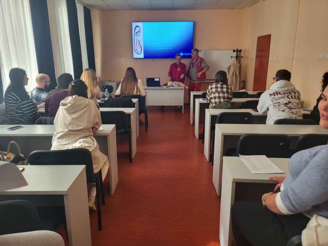 Škola za trudnice i roditeljstvo: Edukacija trudnica o hitnim stanjima kod beba
