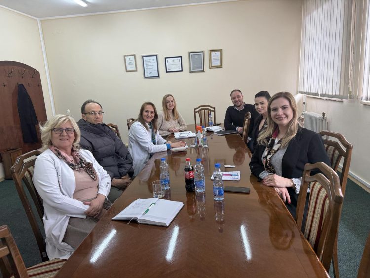 Direktorica naše Ustanove, prof. dr sci. med. Nevena Todorović, održala je sastanak sa predstavnicima Medicinskog fakulteta Univerziteta u Banjoj Luci na temu pokretanja pilot projekta za skrining karcinoma pluća