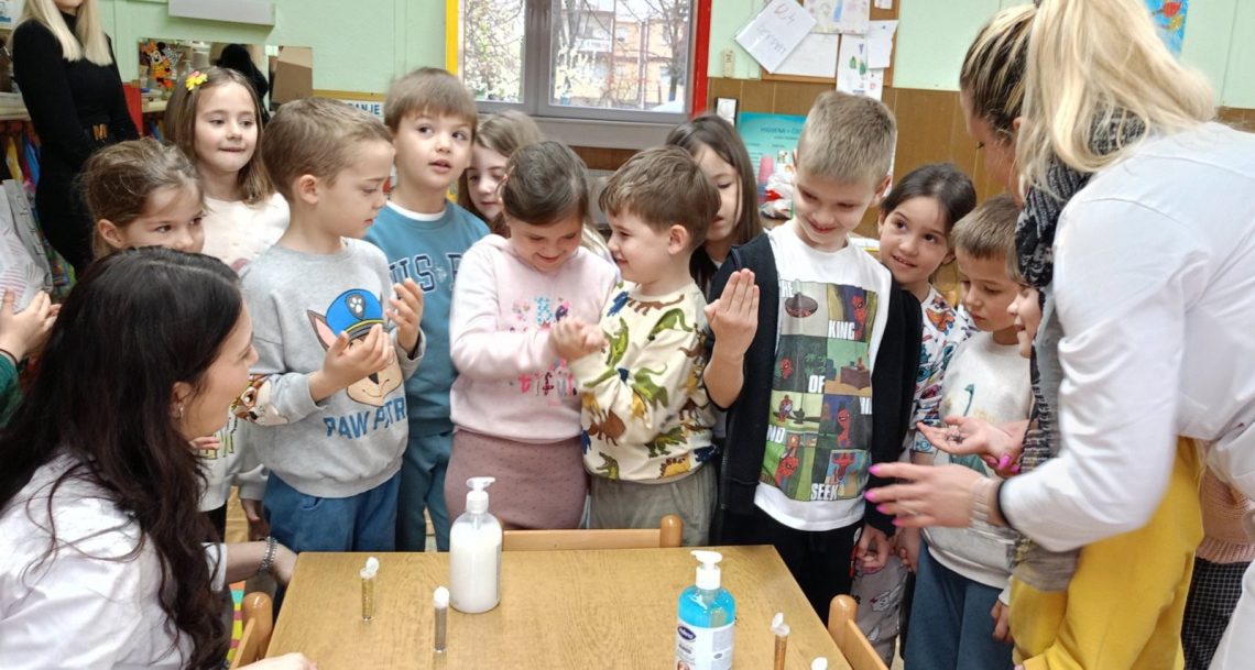 Zdrave navike od malih nogu – Kako pravilno prati ruke?