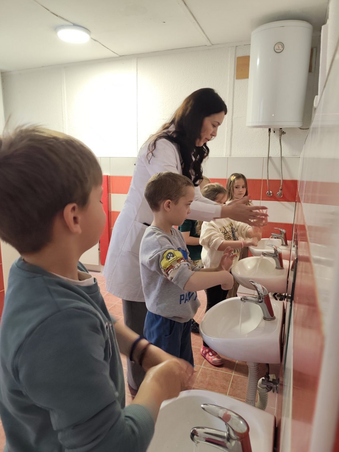 Zdrave navike od malih nogu – Kako pravilno prati ruke?