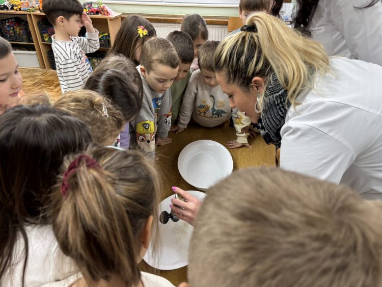 Zdrave navike od malih nogu – Kako pravilno prati ruke?