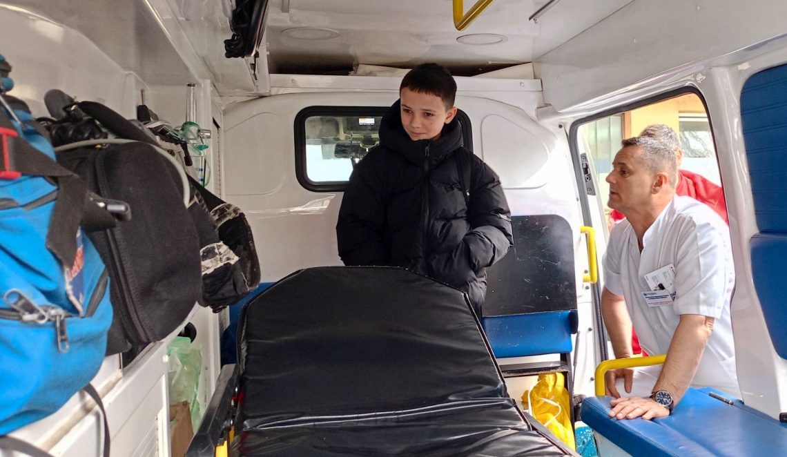 “Prva minuta je najvažnija“: Učenici OŠ „Jovan Cvijić“ u posjeti Službi hitne medicinske pomoći