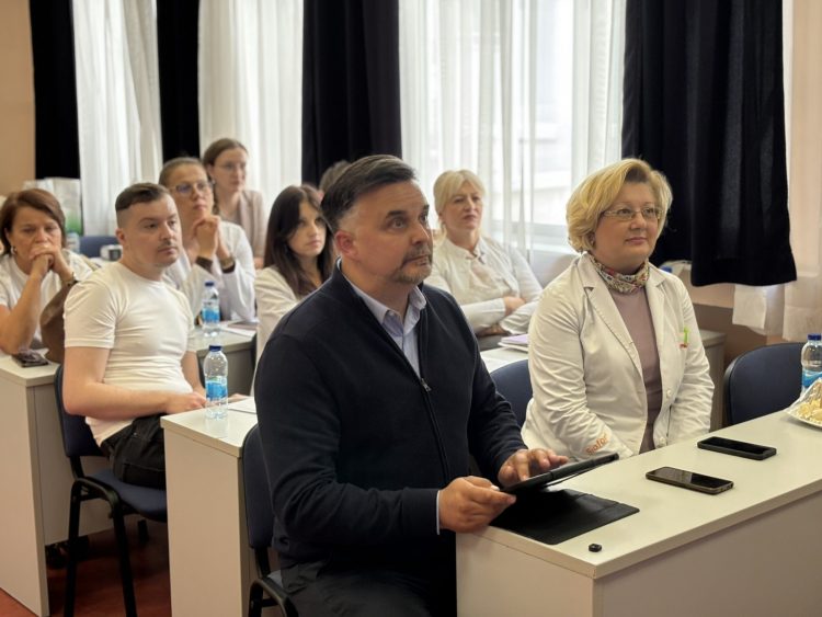 Održano stručno predavanje o savremenim pristupima u liječenju hiperlipidemije