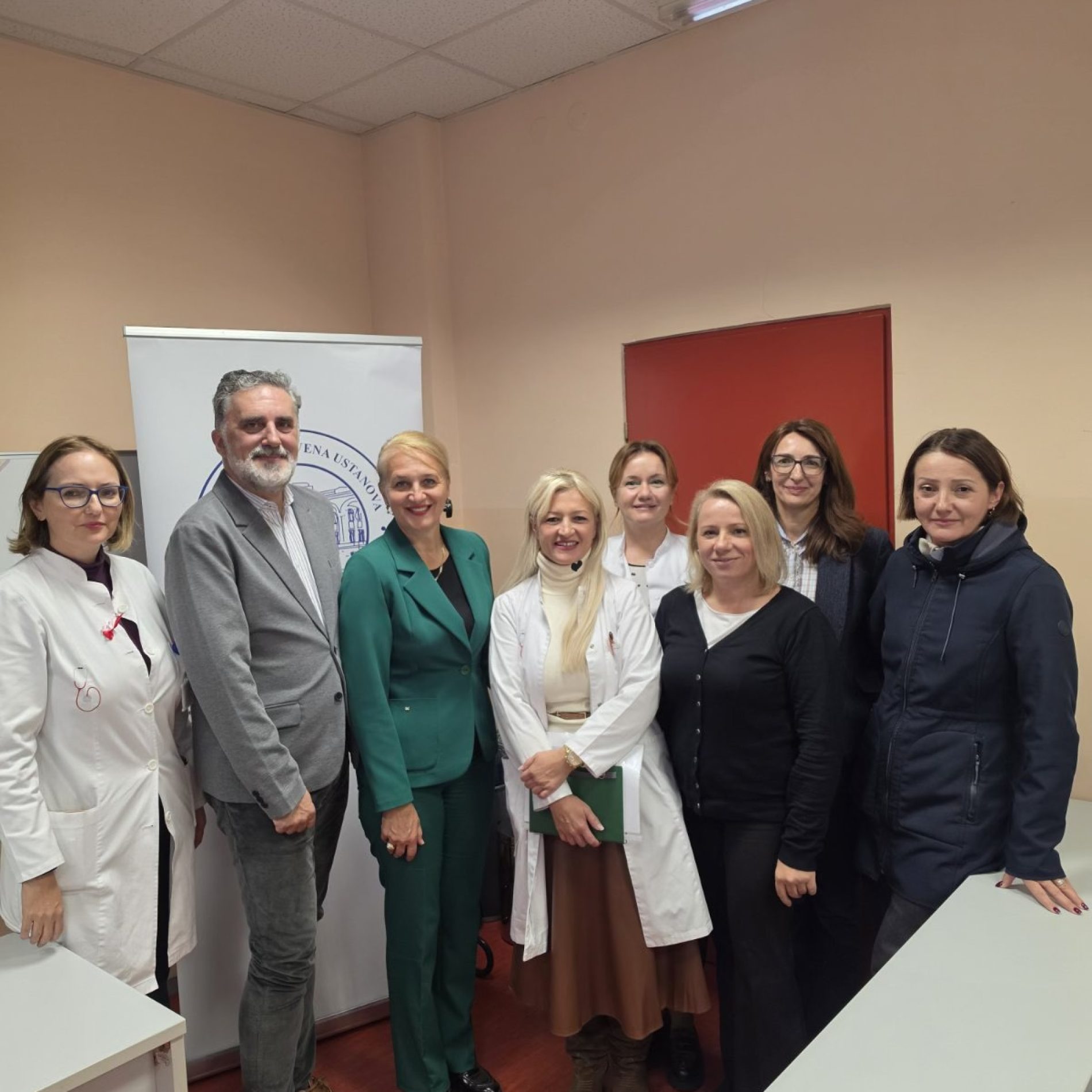 IMG-24e74b1c6894e5ffdc0d70e9b312c19e-V